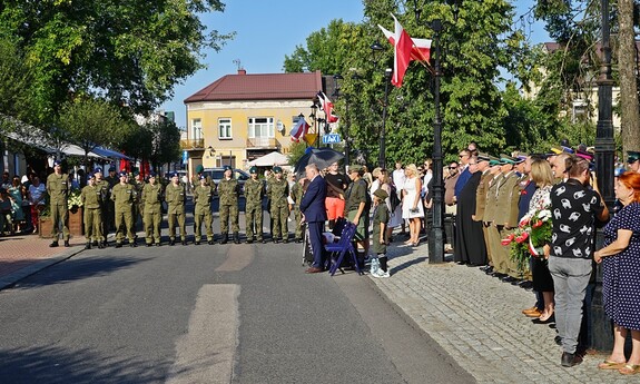 Kadeci ALO uczcili pamięć bohaterów Powstania Warszawskiego